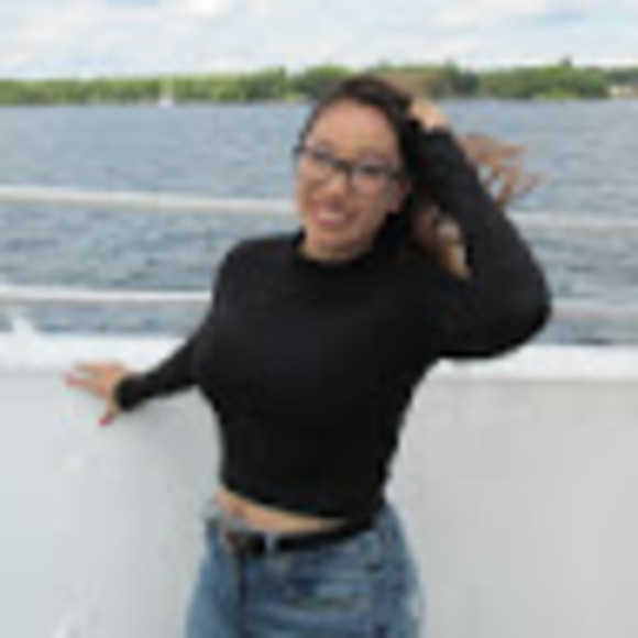 Meet your Posher, Kassandra - Picture 1 of 1